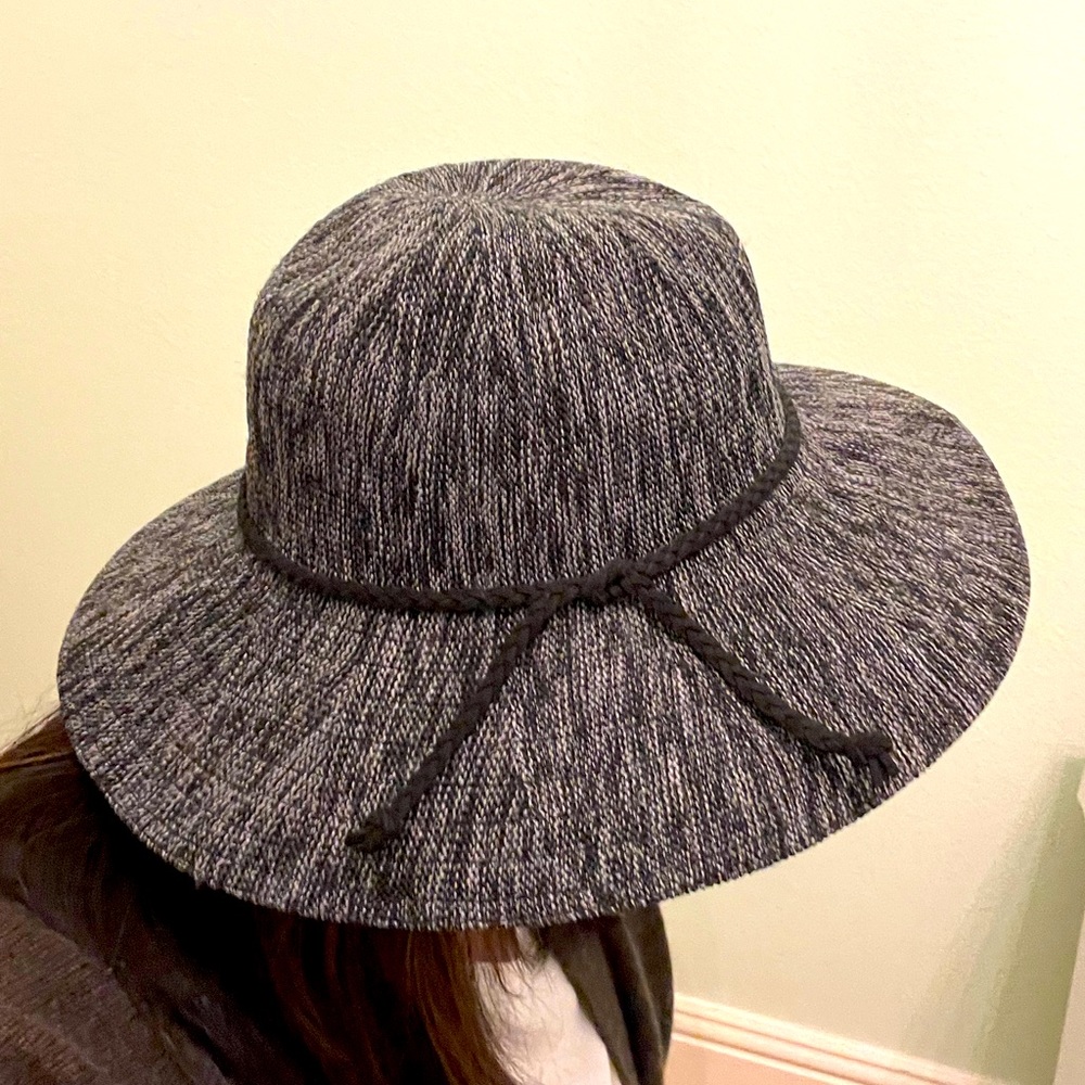 Nordstrom straw hat, in black, size 58cm, soft and easy to pack for vacation